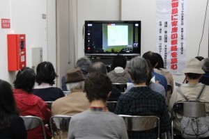 講演会場の外の様子