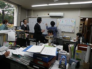 幼児向け団体投影の受付の様子