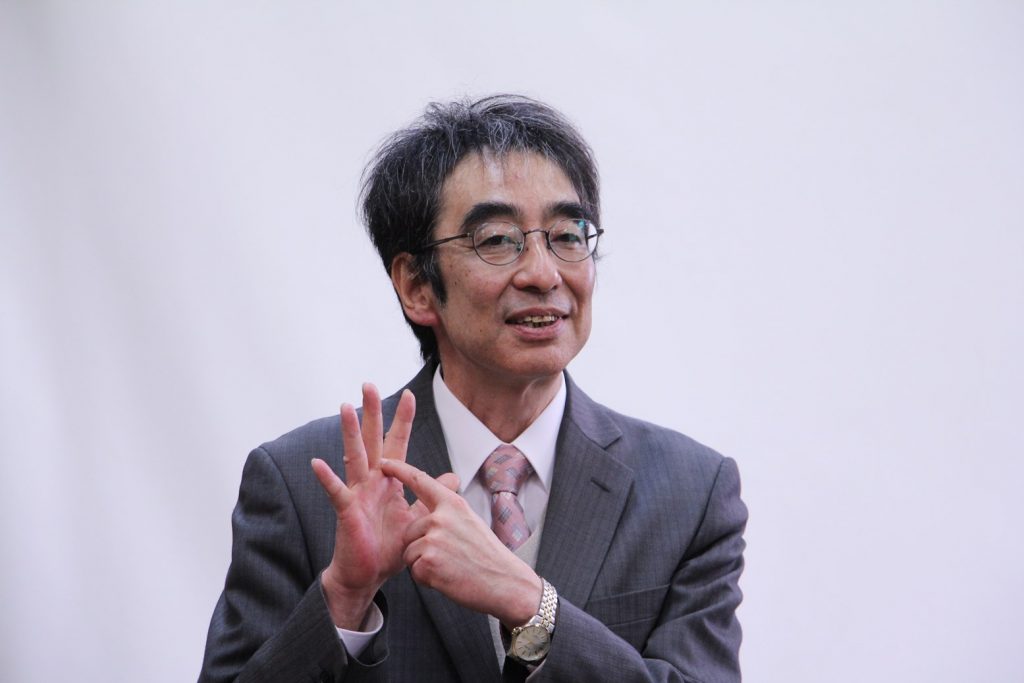 澤村泰彦館長