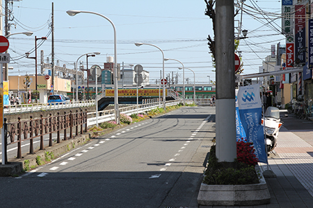 現在の中央地下道平塚駅西側道路
