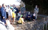 春の陽気の金目川