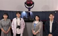 こどもフェスタプラネタリウムスペシャルの投影者たち(当館の学芸員を除く)。左から伊勢上さくらさん、金岡大樹さん、辻本あかりさん、早川晴さん。