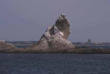 烏帽子岩