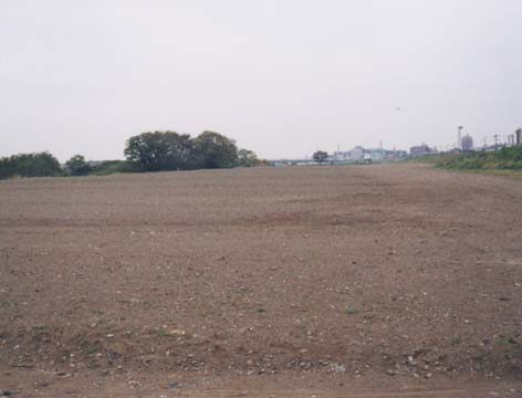 工事で更地になった広場