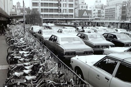 平塚駅北口の放置自転車