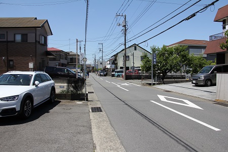 現在の大野中学校バス停付近