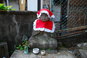 稲荷神社前のセーノカミ
