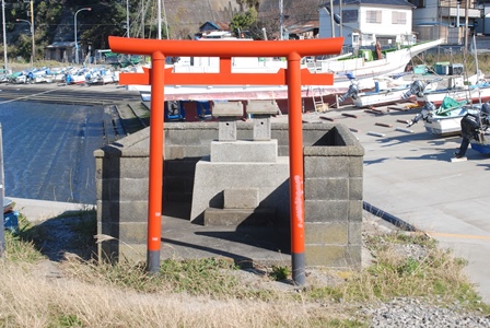 白石の竜宮様