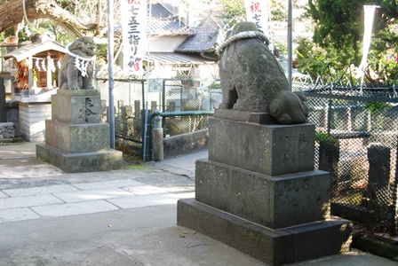 海南神社の狛犬