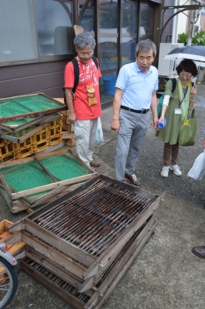 高甚商店にて