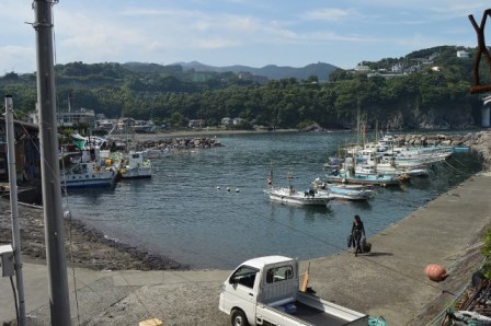 岩漁港