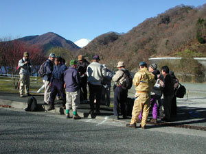 玄倉バス停に集合