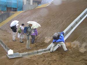 平山砂層を覆う御殿峠高位礫層（町田市相原町）