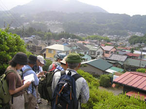 半原地域の地形の解説を聞く