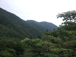 黒岳を望む