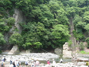 直立した大沢層