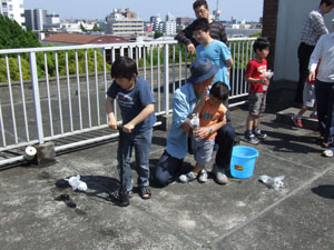 こどもフェスタ「水ロケットを飛ばそう」