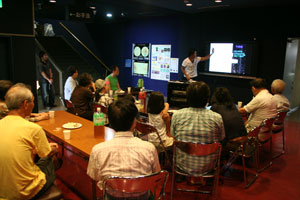 東海大学で天文研究をしている大学院生が研究をテーマをお話しする「サイエンスカフェ」