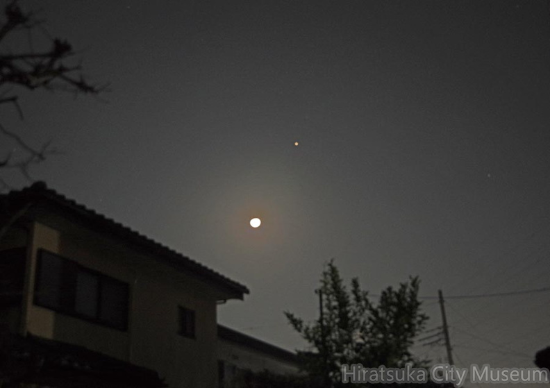 月と火星20201126平塚(撮影　剱持瑞穂）.jpg