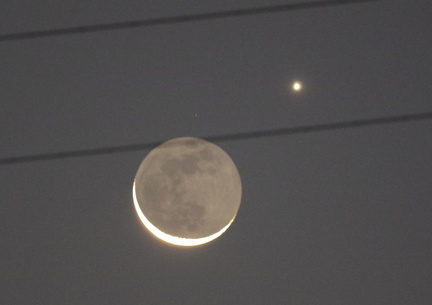 月と金星20201213市内長持（撮影　剱持瑞穂）