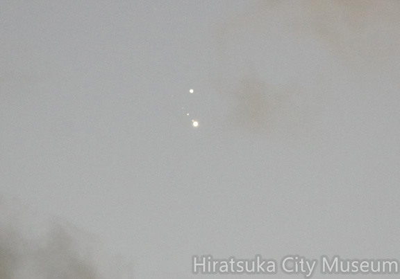 薄雲を通して土星・木星と衛星20201220市内長持（撮影　剱持瑞穂）
