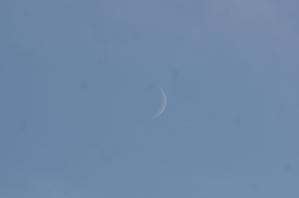 月と金星16時3分 2021.11.08長持（撮影　剱持瑞穂）