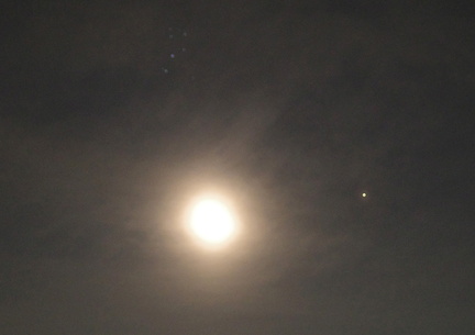 月と火星2022.08.20 0時29分 長持（撮影　剱持瑞穂）