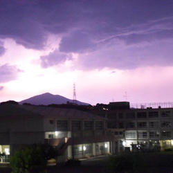 雷（撮影　岡根武彦）