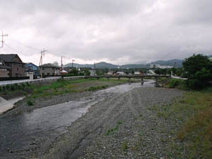 金目川中流　南金目の景観