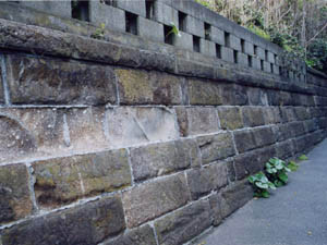 鎌倉石の石垣