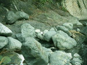 白鳳石の河原