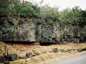 富士溶岩の採石場