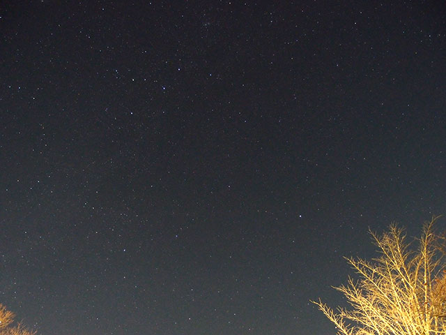 カシオペヤ座から北極星