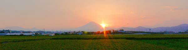 富士山に沈む夕日